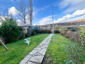 Photo 22- click for photo gallery